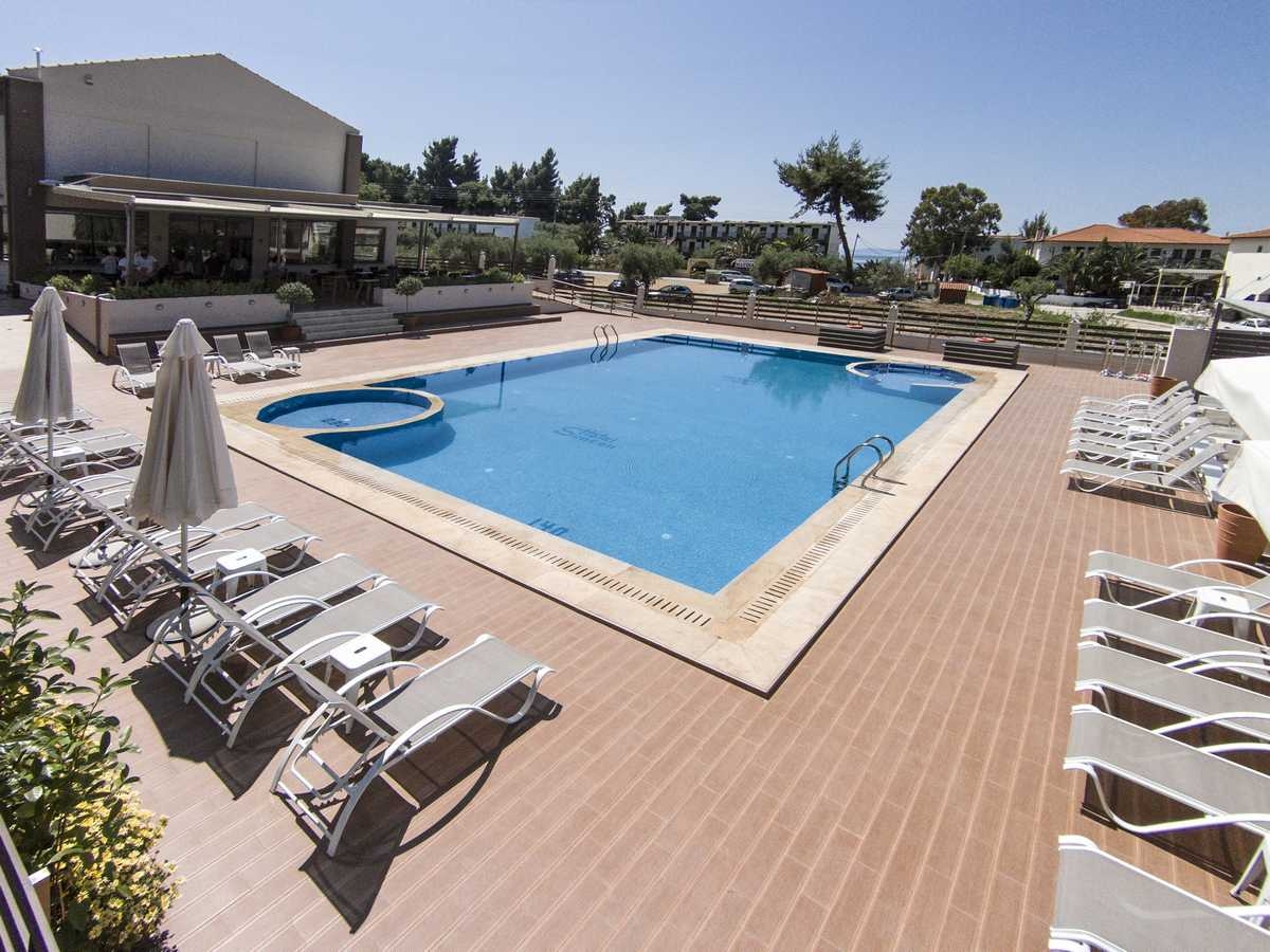 01.pool Simeon Hotel
