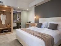 01.Deluxe suite Simeon Hotel