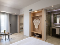 02.Deluxe suite Simeon Hotel