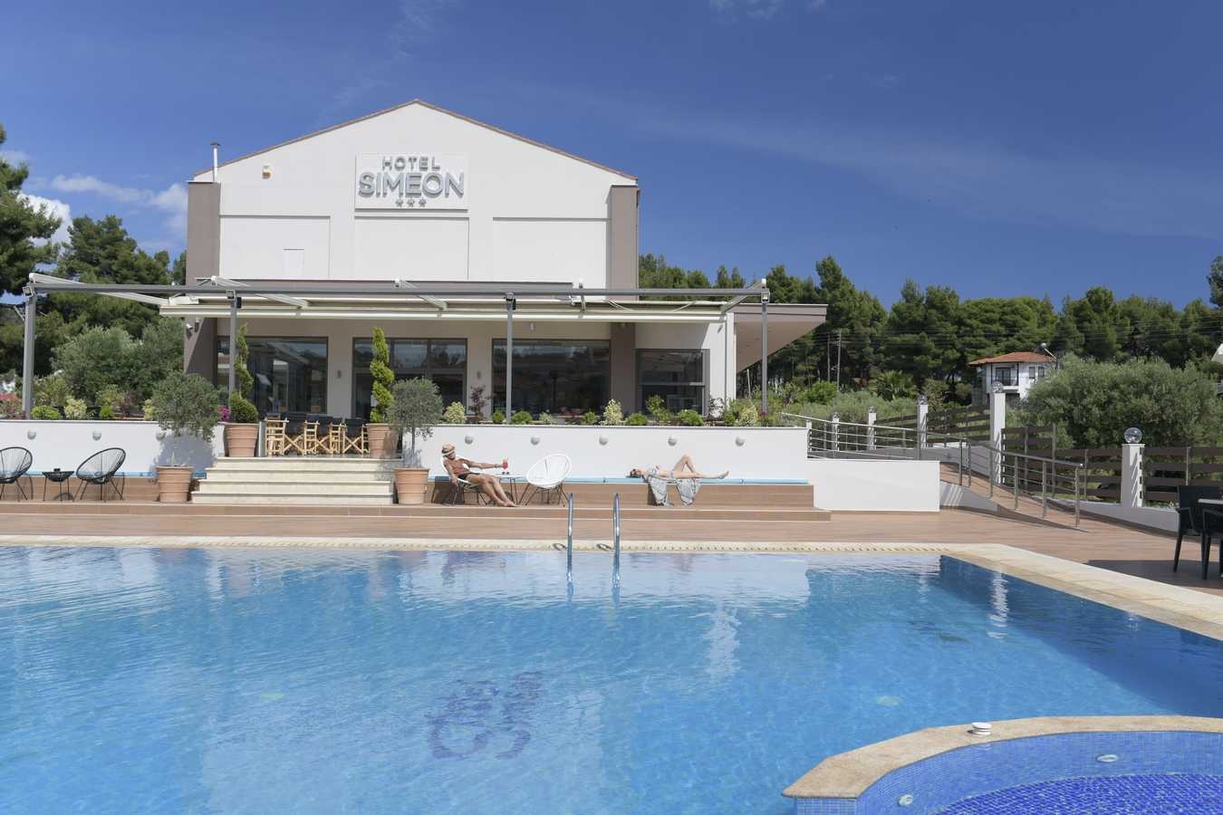 03.pool Simeon Hotel